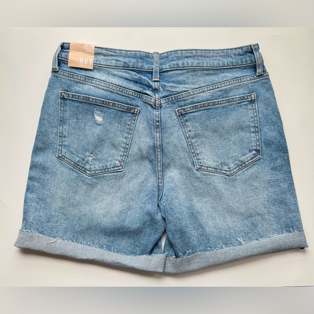 Kut from the Kloth Hailey Bermuda Shorts - Picture 5 of 15